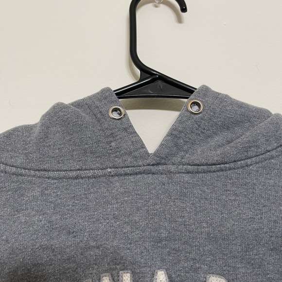 WINGS - Picture 3 of 8